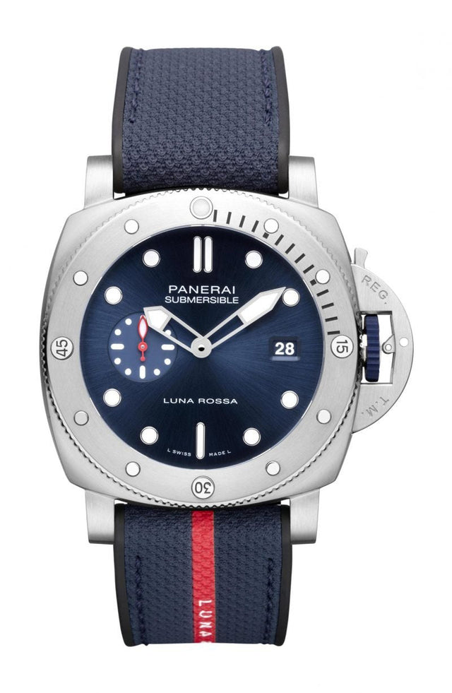 Panerai Submersible QuarantaQuattro Luna Rossa Men's watch PAM01391