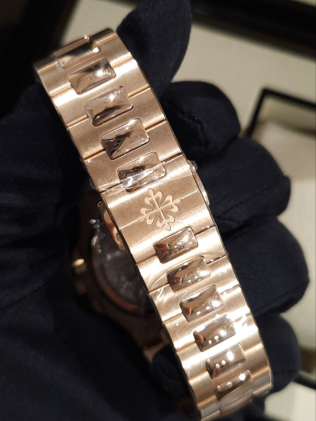 Patek Philippe Nautilus Men's watch 5712/1R-001 buckle