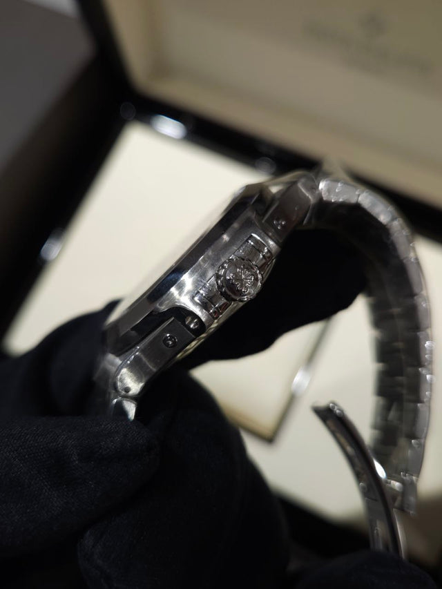 Patek Philippe 5726/1A-010 white dial