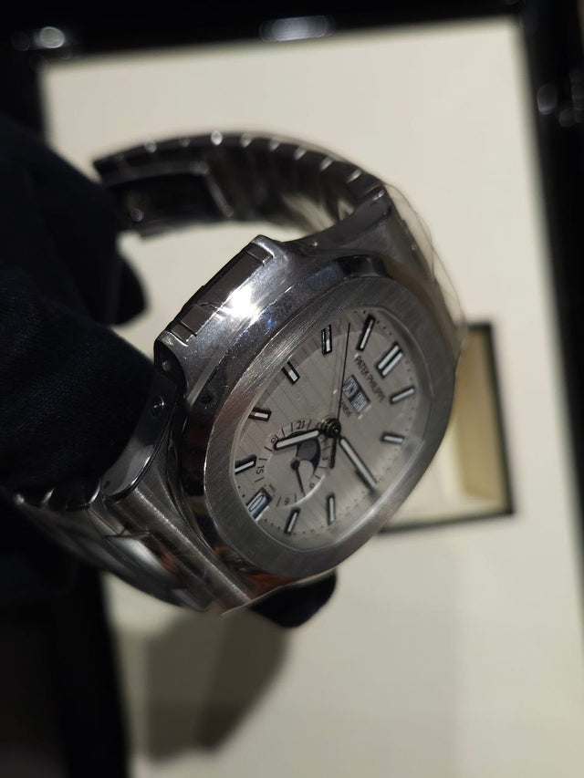 Patek Philippe 5726/1A-010 white dial