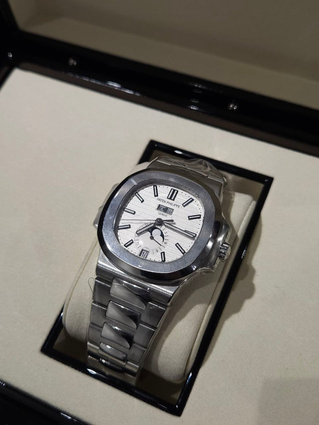 Patek Philippe 5726/1A-010 white dial