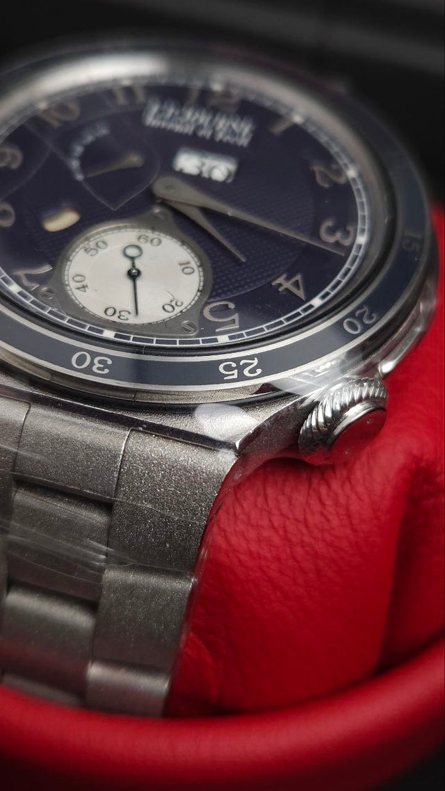 F.P. Journe LineSport Automatique Réserve ARS2 44 mm platinum men’s watch with hammered case and bracelet and blue-mauve guilloché dial
