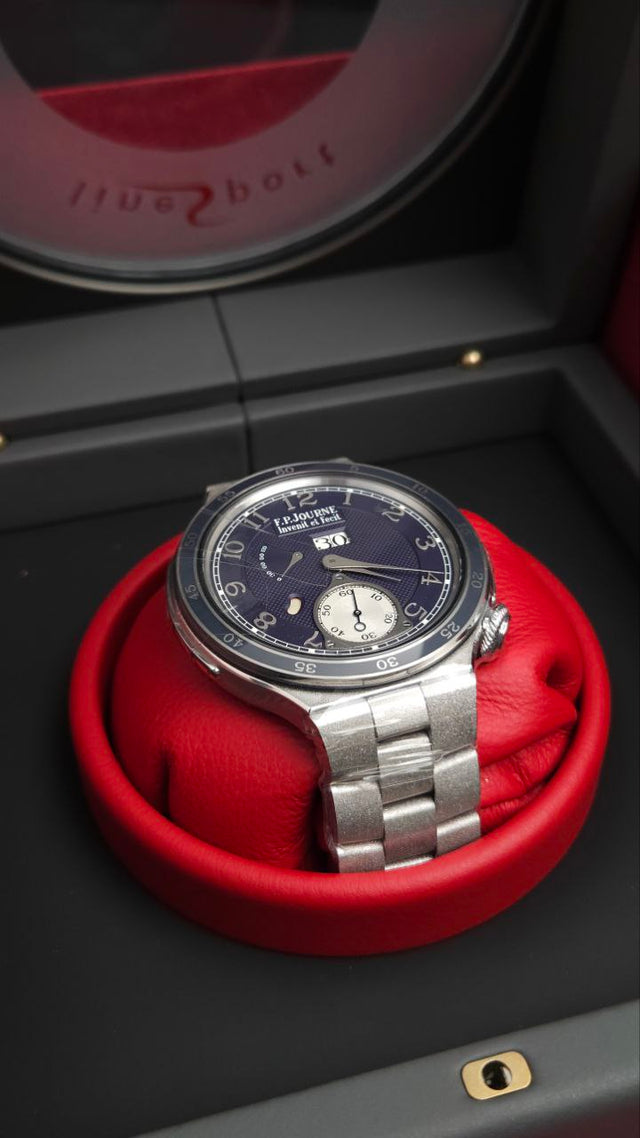 F.P. Journe LineSport Automatique Réserve ARS2 44 mm platinum men’s watch with hammered case and bracelet and blue-mauve guilloché dial
